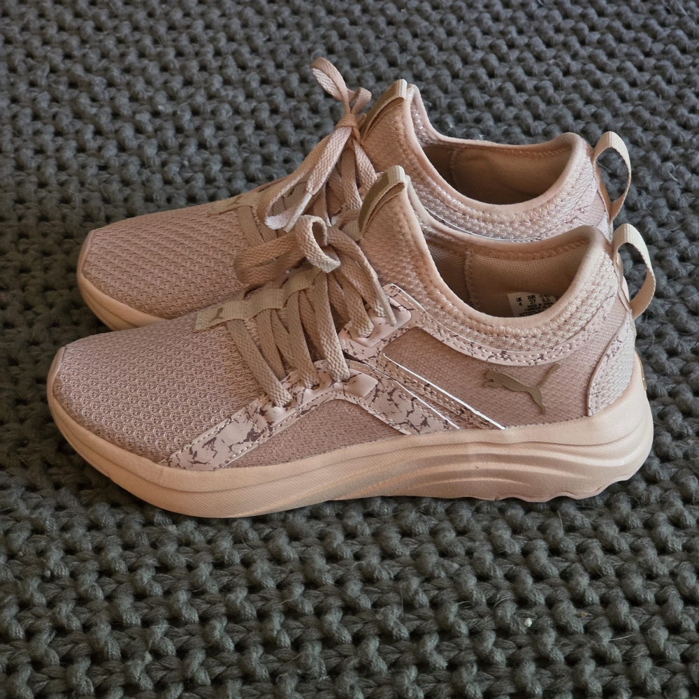 Puma Women's Pink Sneakers